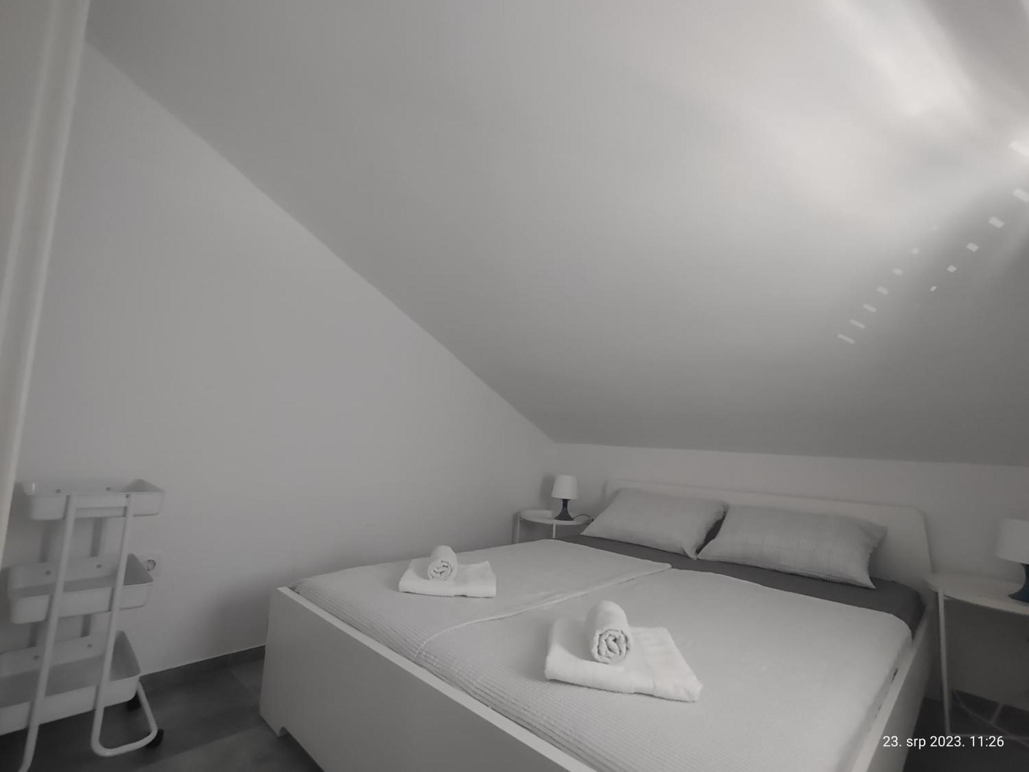 Duplex Appartment Luna Крк Экстерьер фото